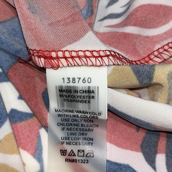 Chauss Women’s Red‎ Floral Faux Wrap Dress Size Small 4-6 - Picture 8 of 9